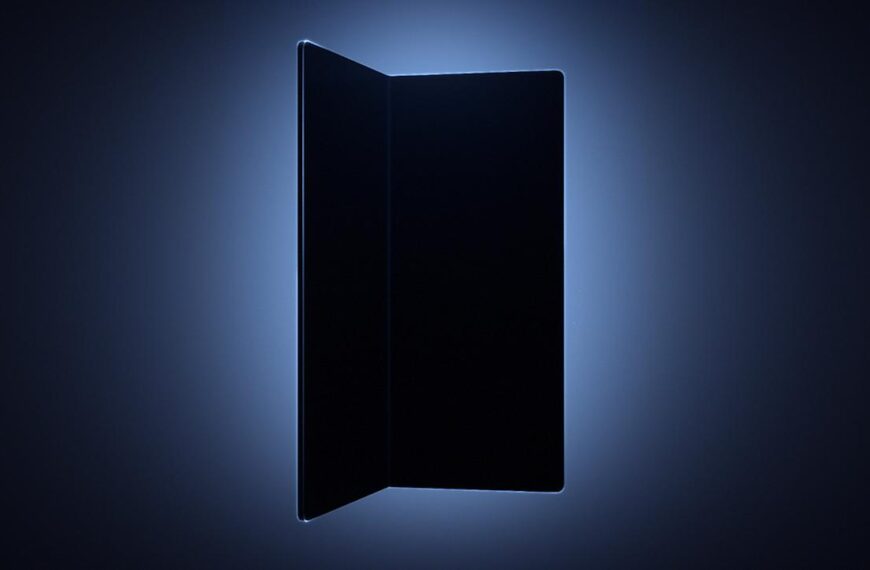 Samsung teases a Galaxy Z Fold Ultra