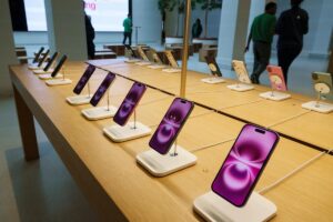 Apple is reportedly considering the acquisition of Perplexity…