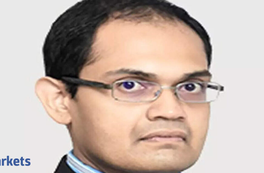 vodafone idea: Incremental positives in Vodafone Idea, but funding hinges on AGR clarity: Balaji…