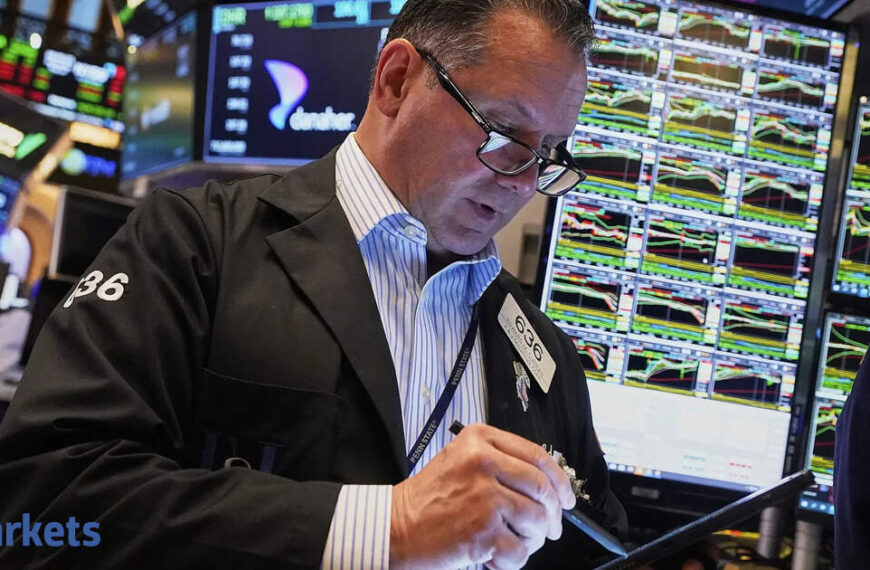 S&P closes higher on trade hopes, Nvidia lifts Nasdaq