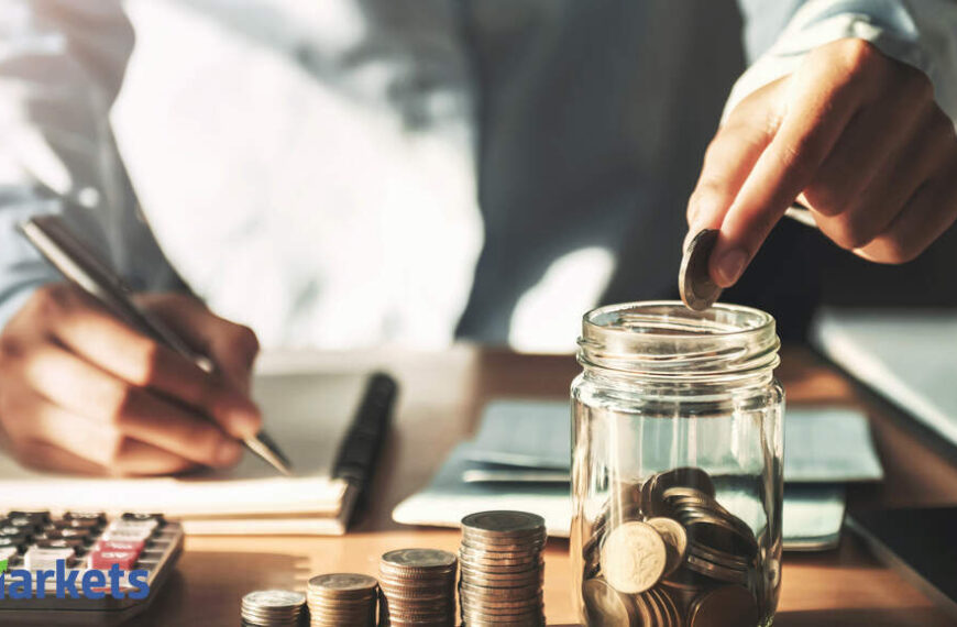Stocks to buy in 2025 for long term: SBI, Mazagon Dock among 5 stocks…