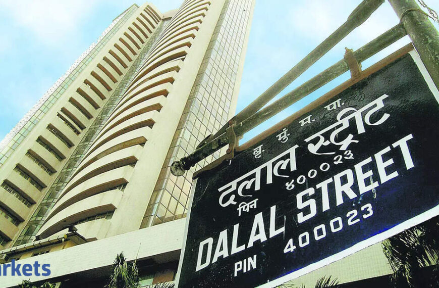More money on the Street draws bulls to realty, auto, financials