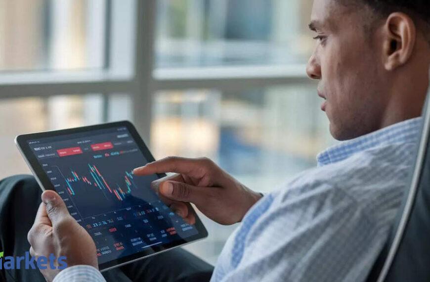 These 4 stocks close crossing below VWAP on June 10 – VWAP Drop