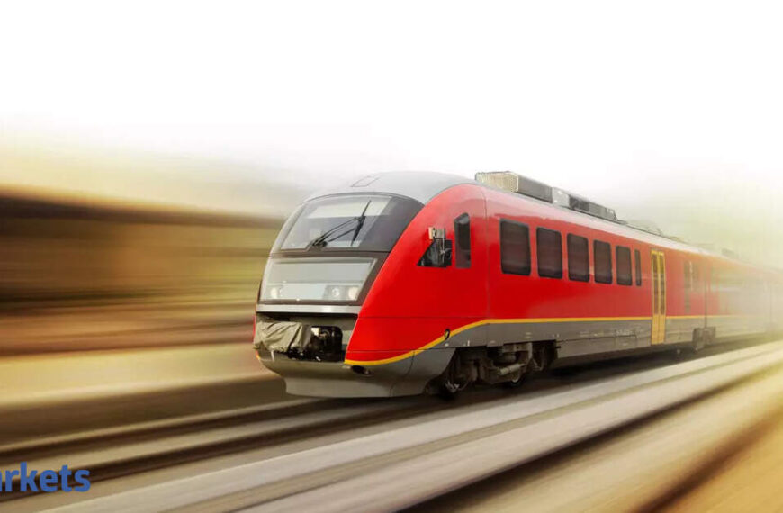 Texmaco Rail shares rally 5% after Rs 44 crore order win from Mumbai Railway Vikas Corporation