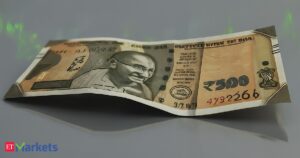 Rupee ends a tad lower, hurt by corporate…