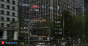 China, Hong Kong stocks end lower as Israeli…