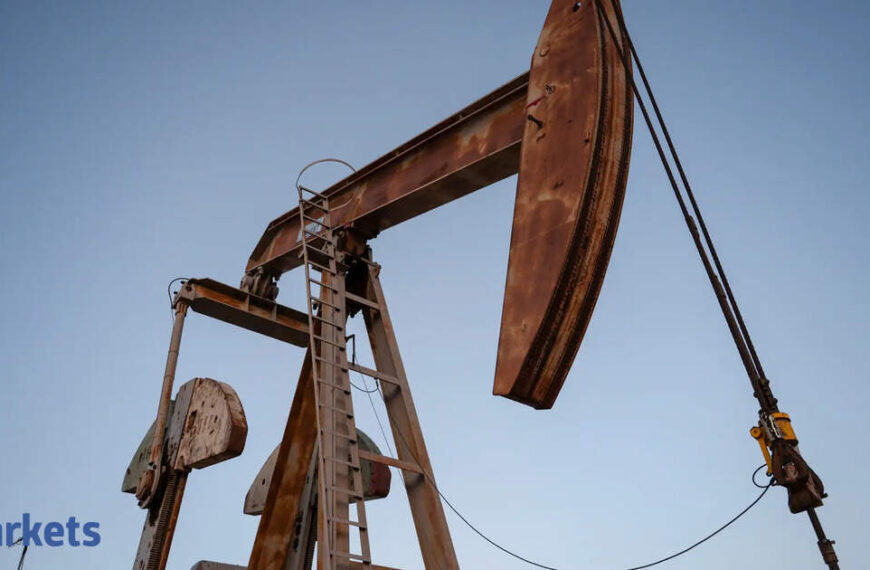 Oil jumps over 7% after Israel’s strikes on Iran