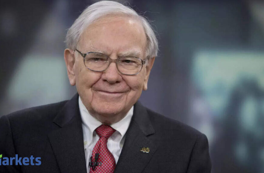 Warren Buffett’s $203 billion power play: The 7 stocks that define his final chapter – Market Maverick