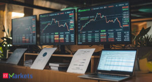 Negative Breakout: 7 stocks cross below their 200…