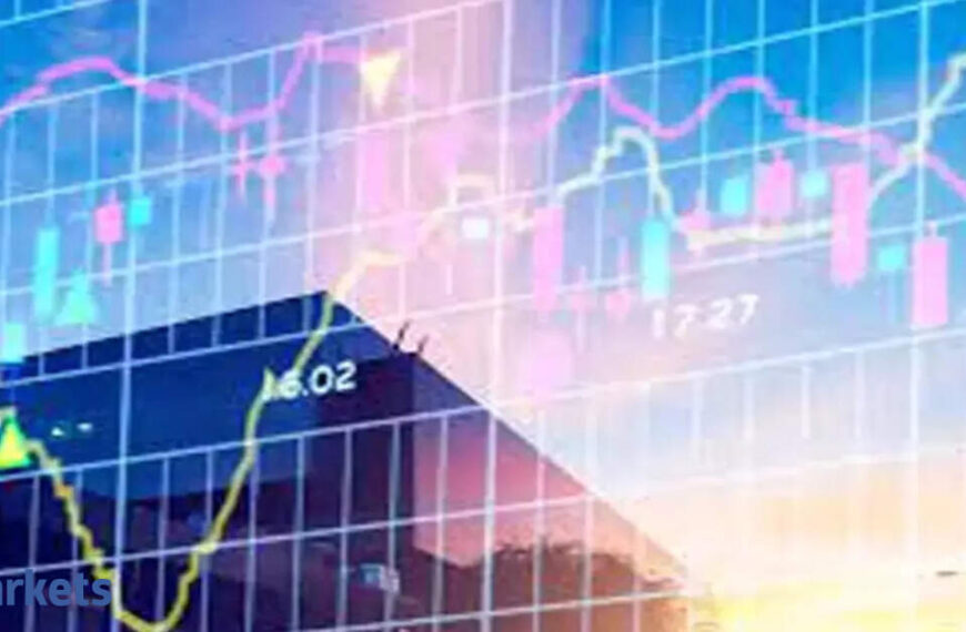 US futures drop: Oil rises, US futures drop on Trump Tehran warning