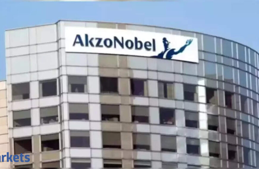 Add Akzo Nobel India, target price Rs 3,550: ICICI Securities