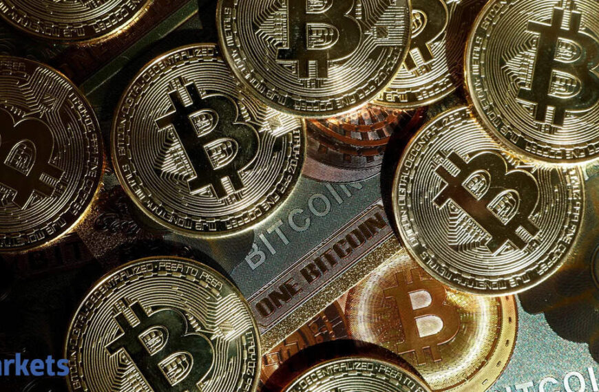 Explainer: What are bitcoin treasury strategies, the latest trend in the public markets?