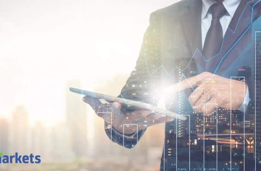 Stocks to Buy | Shiv Puri on tariffs, premiumisation & the India growth story – Global Chaos, Market Resilience