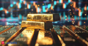 Gold declines Rs 1,200/10 g amid weak global…