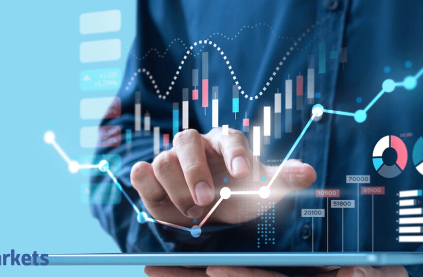 Hot Stocks: Hot Stocks: 3 stocks that may give returns between 12-29%