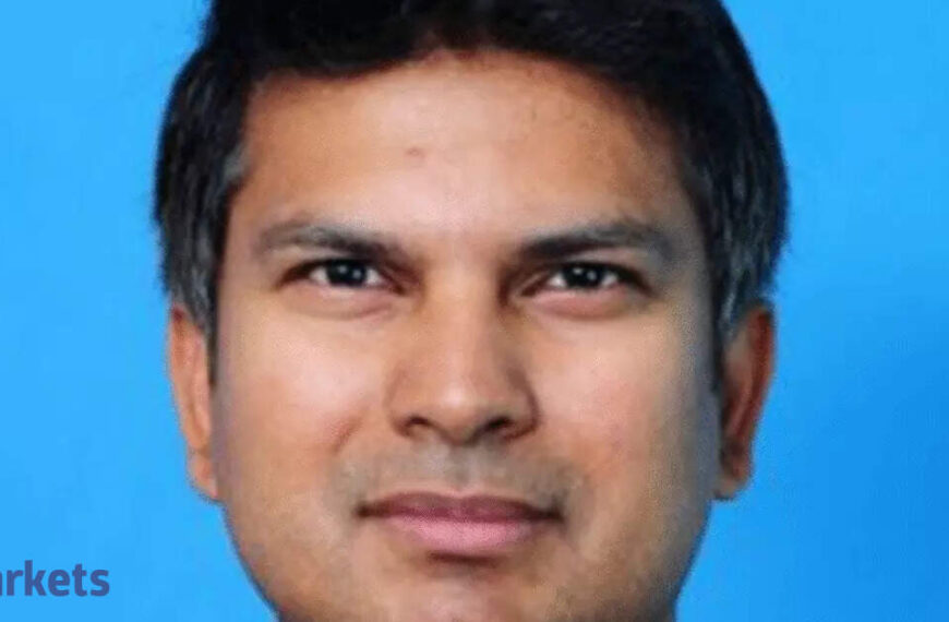 Long India narrative continues but global investors turning impatient: Taimur Baig, DBS Bank