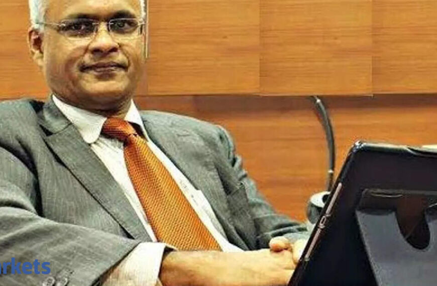 Crude price surge to impact paint, aviation sectors; don’t rush into pharma now: Sunil Subramaniam