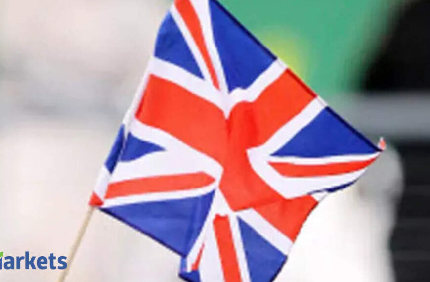 UK Economy Faces Double Blow from Tariffs and Tax Hikes – ​UK Growth Outlook Slashed by CBI