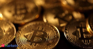 Bitcoin holds above $105K amid Middle East tensions,…
