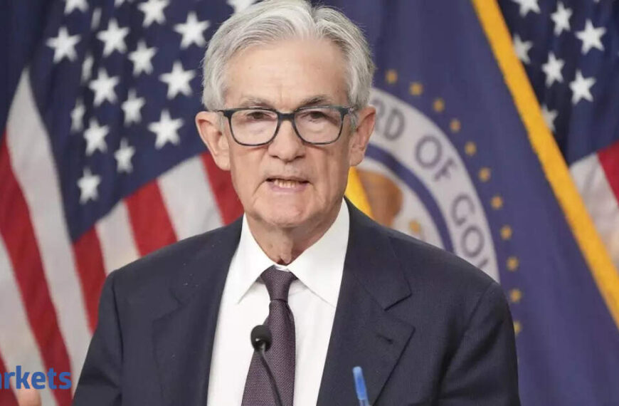 US Fed keeps rates steady, sees 50 bps rate cut in 2025