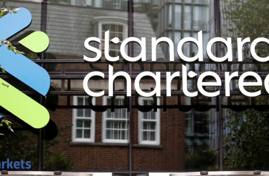 As RBI probes lapses, Standard Chartered Bank sees exits from forex desk