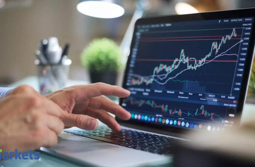 Positive Breakout: These 7 stocks cross above their 200 DMAs – Upside Ahead?