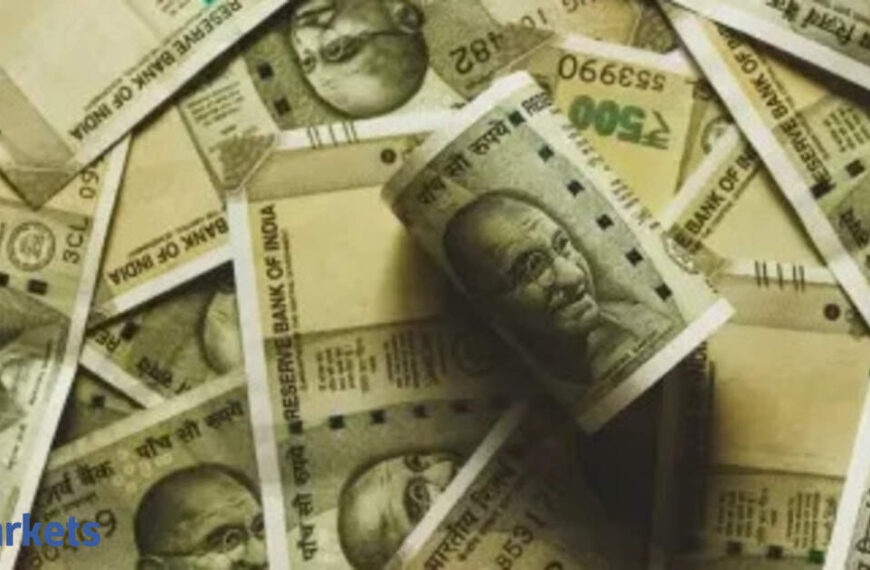 Rupee falls 14 paise to 86.57 against US dollar in early trade