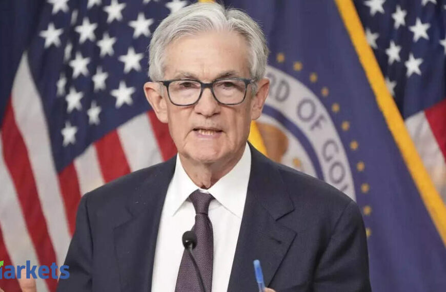 ​Fed Holds Fire: Inflation fears delays rate cut​