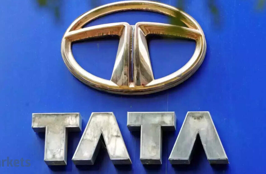 BNP Paribas gives Outperform call on Tata Motors; target price Rs 830
