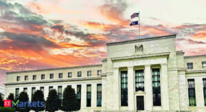 Fed’s Hawkish Pause: Inflation takes center stage amid…