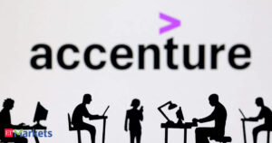 Accenture beats third-quarter revenue estimates