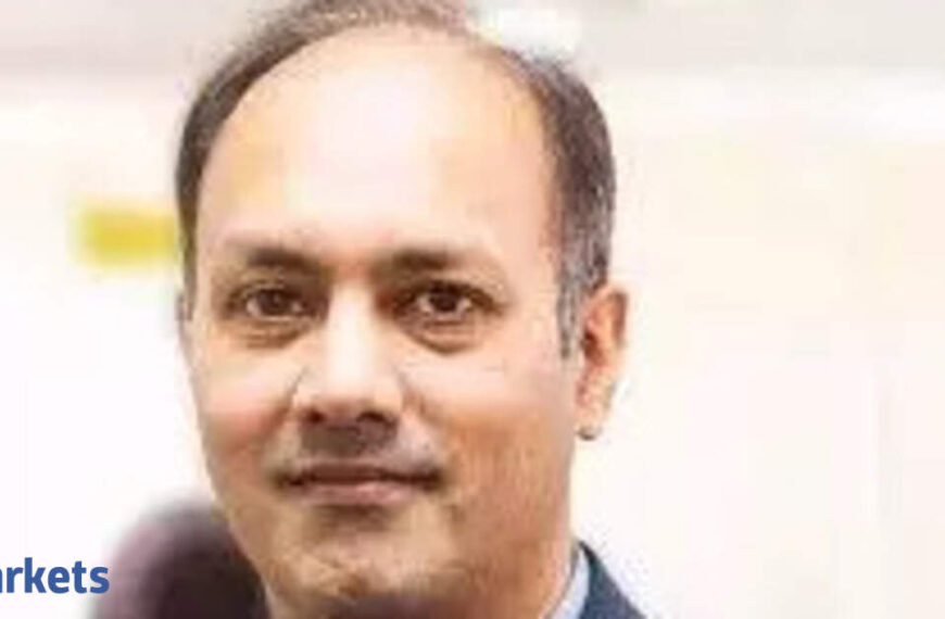 equity investing: Equity investing not about overnight returns: Puneet Sharma on geopolitical issues and 2025 sector picks