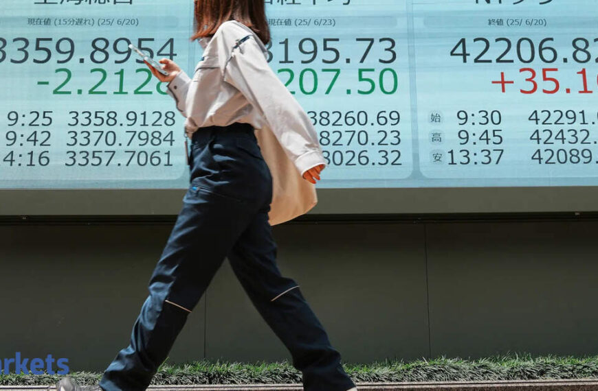 Asian stocks climb as Fed cut bets gain momentum: Markets wrap
