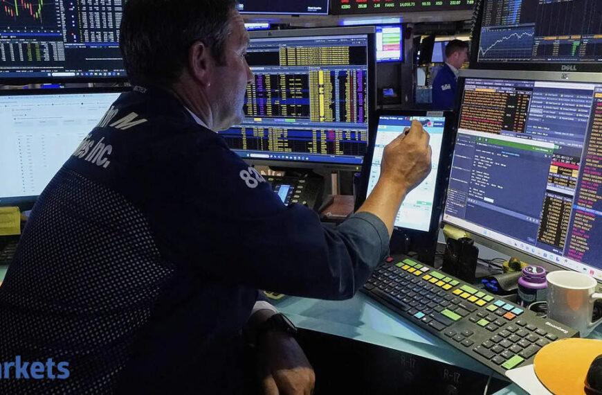 Wall Street’s booming June is big bet against economy doomsayers