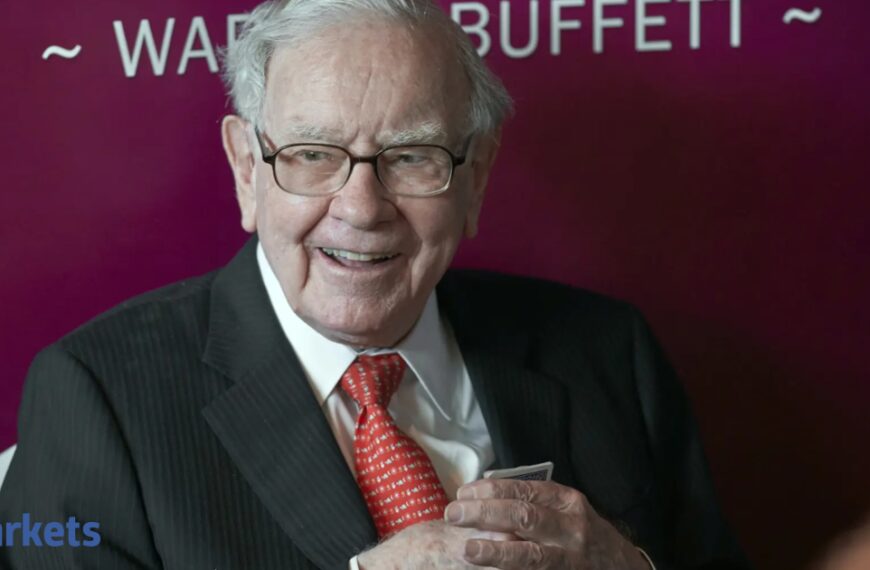 $6 billion donation: Warren Buffett makes his biggest annual charitable gift