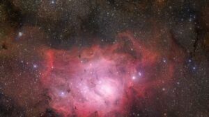 Astrophotographer Captures Stunning Portrait of Lagoon and Trifid…