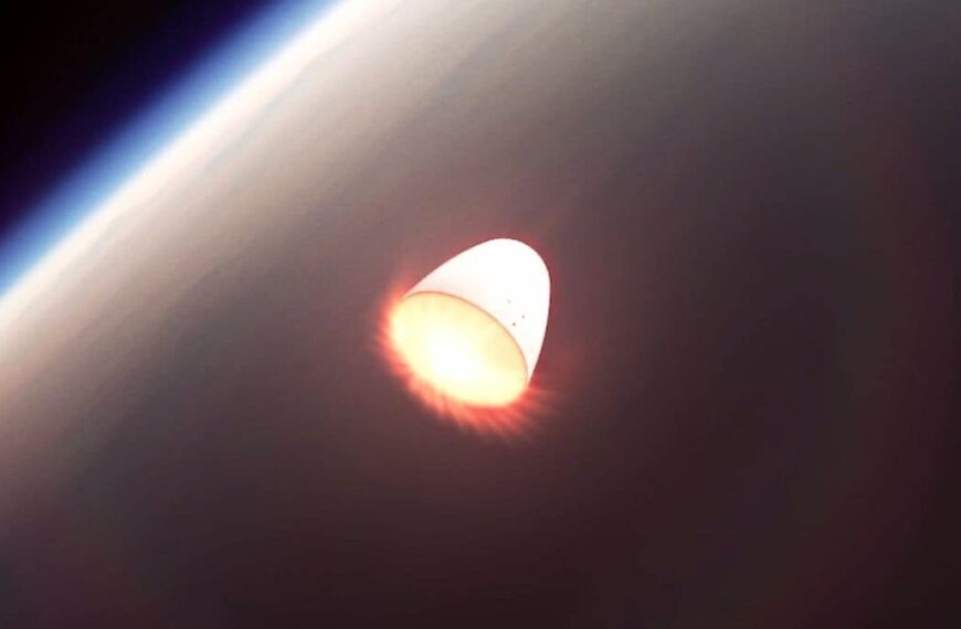 NASA to Gather Reentry Imagery of European Commercial Capsule Using High-Altitude Aircraft