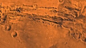 Is Mars Really Red? A Physicist Explains the…
